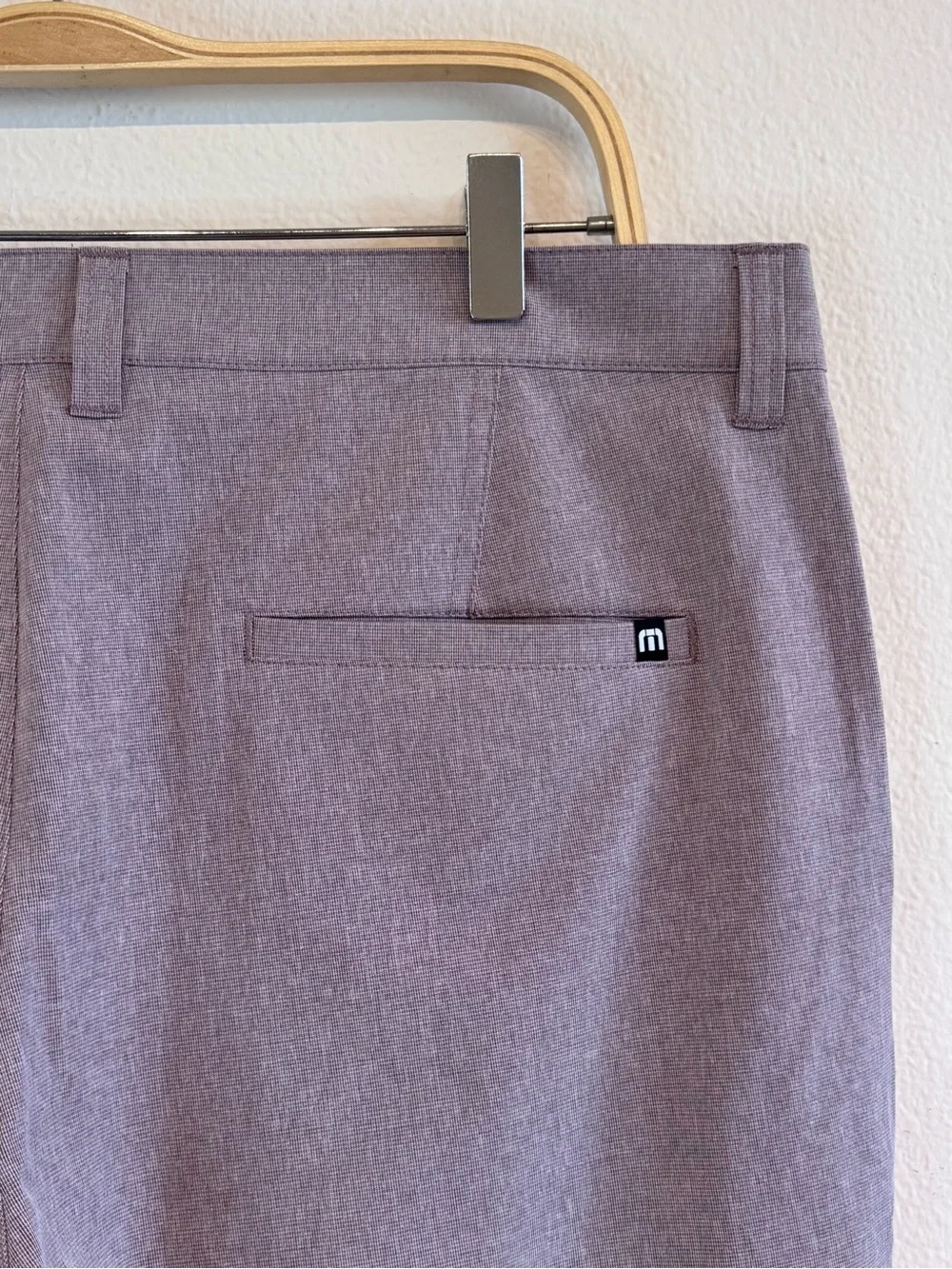 Travis Mathew Beck Shorts Mens 36 x 10” Inseam